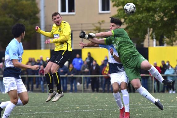 TuS Bövinghausen: Knappmann reagiert auf Knie-Operation - Neuer Torwart unterschreibt