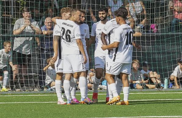 ETB SW Essen: Derby-Doppelpacker über die beendete Torflaute - Apfeld lobt Offensive