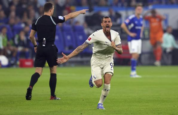 Schalke Ex Bochumer Simon Zoller Vor St Pauli Debüt Gegen S04 Reviersport 