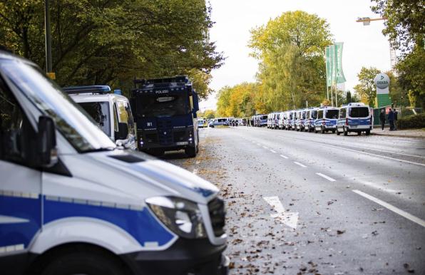 Hochrisikospiel: Polizei mit „intensiver Vorbereitung“ vor RWE - Dresden