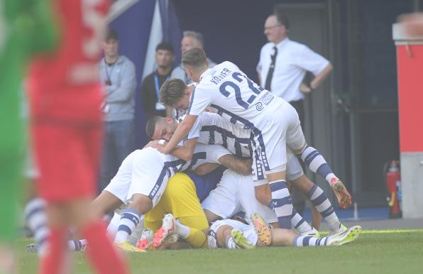 MSV Duisburg: Jander sorgt den ersten Saisonsieg - 1000 Fans bei Bus-Einfahrt