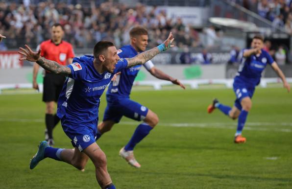 Darko Churlinov im Schalke-Trikot: Aktuell steht er beim Premier-League-Klub FC Burnley unter Vertrag.