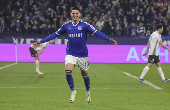 Der Matchwinner beim 3:1-Sieg des FC Schalke 04 über St. Pauli: Yusuf Kabadayi 