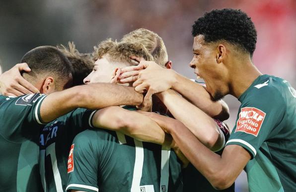 Der SSV Jahn Regensburg kehrt in die 2. Bundesliga zurück.