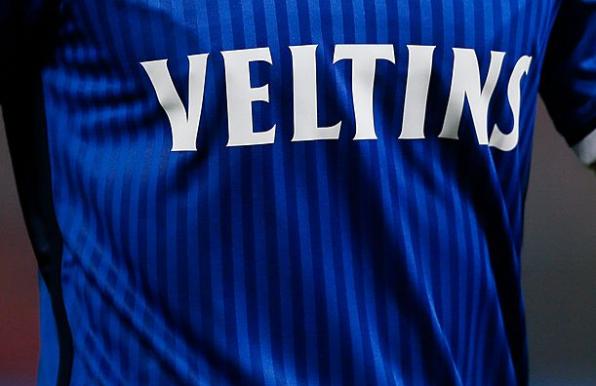 Veltins wird nicht mehr lange auf der Schalke-Brust zu sehen sein. 