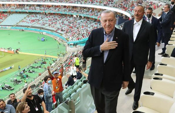 Der türkische Präsident Recep Tayyip Erdogan plant, das EM-Viertelfinale der Türkei in Berlin zu besuchen.