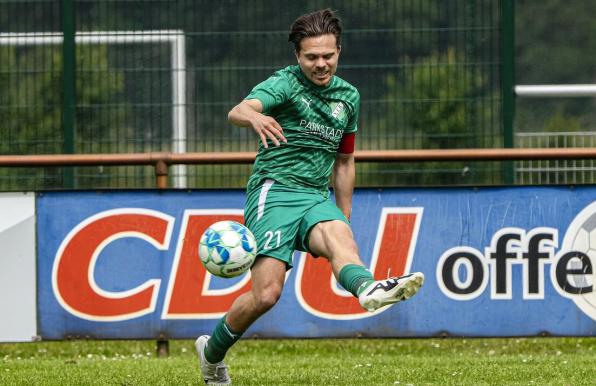VfB Speldorf-Kapitän Maximilian Fritzsche erzielte den dritten Treffer gegen Rheinland Hamborn.