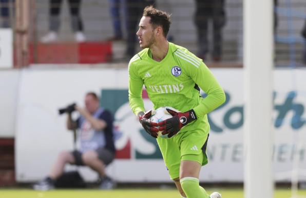 Justin Heekeren beim Testspiel gegen den SV Meppen.