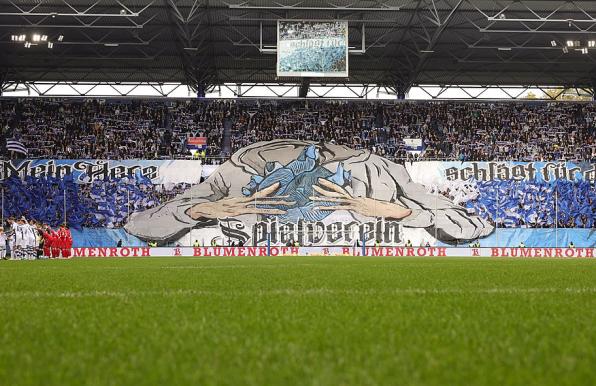 Fans des MSV Duisburg.