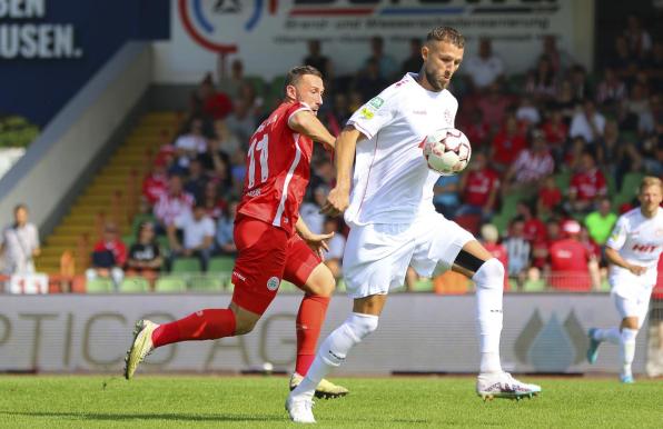 Dominik Lanius, hier gegen Oberhausens Sven Kreyer.