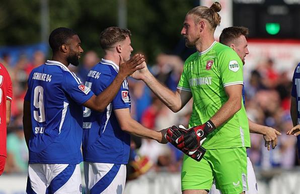 Lars Unnerstall hielt seinen Kasten gegen Schalke sauber. 