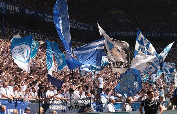 Schalke 04 senkt die Wasserpreise in der Arena.