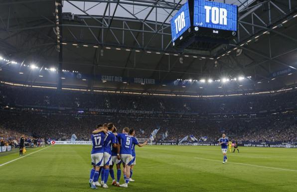 Schalke: Nach Fanumfrage - S04 änderte Einlaufmusik und Tor-Zelebrierung