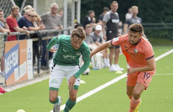 Die U21 des VfL Bochum (rechts) gewann gegen Schonnebeck mit 7:2. 