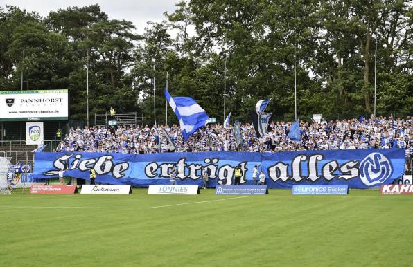 Schon in Gütersloh wurde der MSV von 6.000 Fans begleitet.