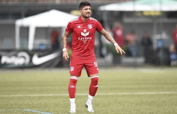 Baris Özbek stand für den TuS Bövinghausen auch schon als Spieler aktiv. 