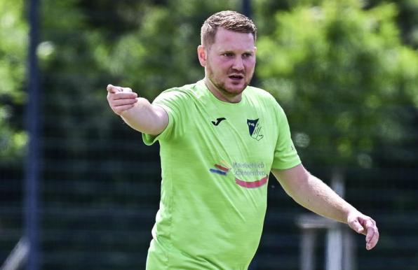 Raphael Steinmetz beim Fußball Testspiel SW Alstaden gegen SF Katernberg