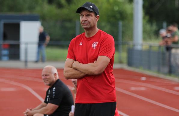 Erkenschwick-Trainer Magnus Niemöller freut sich auf das Derby gegen Schermbeck zum Oberliga-Auftakt. 