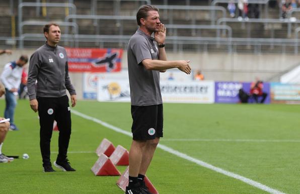 RWO-Trainer Sebastian Gunkel beim 5:0 in Wuppertal.