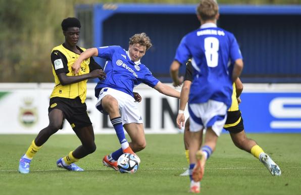 Die U19 des BVB gewinnt das Derby gegen Schalke.