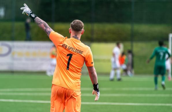 Leon Ossmann wechselt vom VfB Speldorf zum 1. FC Wülfrath.