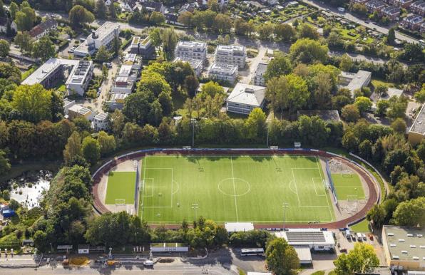 Der Sportplatz am Hombruchsfeld, Spielstätte des FC Brünninghausen.