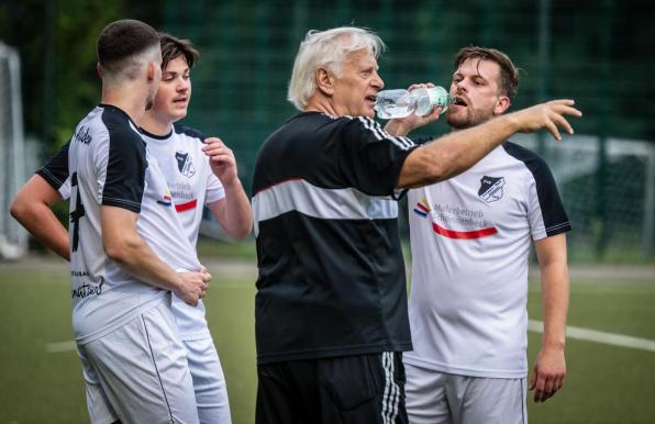 Hans-Günter Bruns ist der neue Trainer in Alstaden.