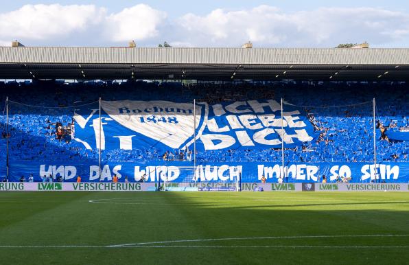 Die Fans des VfL Bochum halten ihrer Mannschaft "anne Castroper" die Treue.