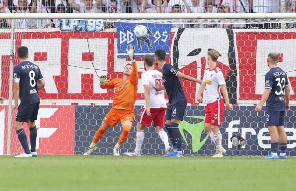 Wie vor 21 Jahren: Regensburg kegelt Bochum aus dem Pokal.