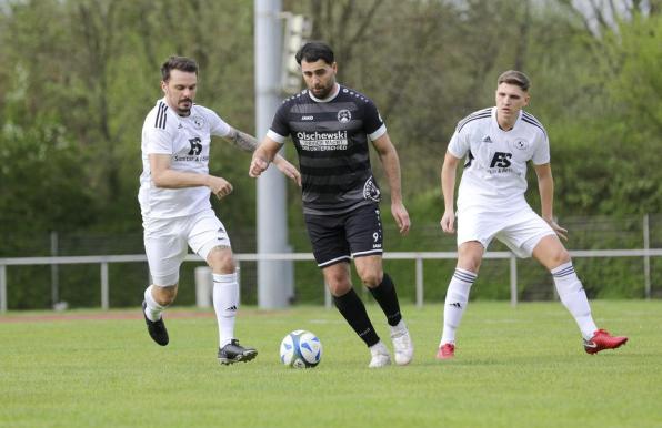 Treffen in dieser Saison nicht mehr aufeinander: die Sportfreunde Königshardt und der VfB Bottrop.