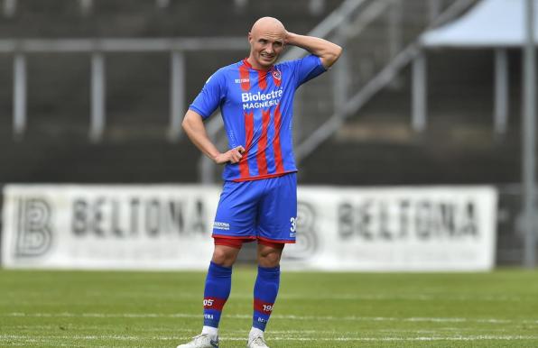 Vedran Beric trug auch schon das Trikot des KFC Uerdingen.