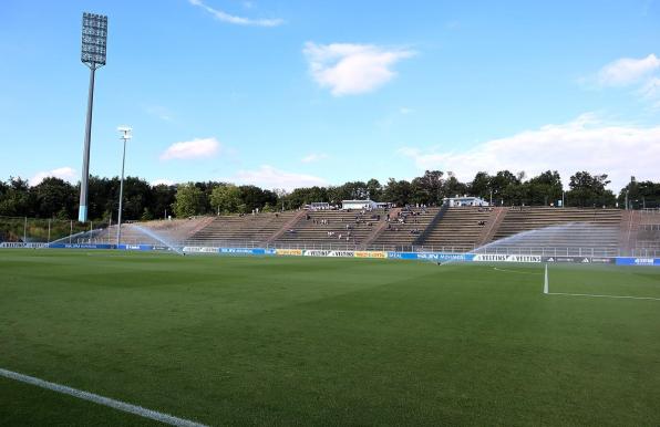 Schalke II gegen den MSV findet im Parkstadion statt. 