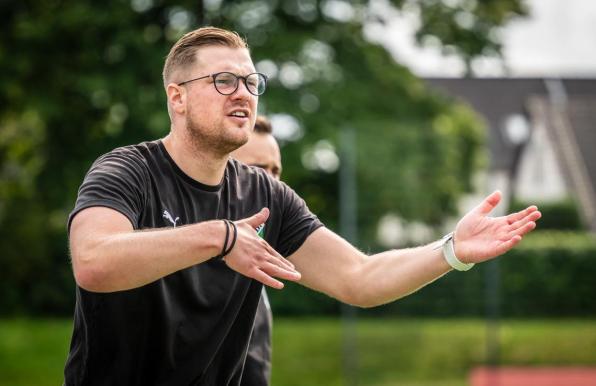 Julien Schneider ist in der Landesliga Erster mit dem VfB Speldorf. 