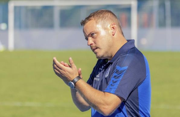 Sebastian Westerhoff, Trainer des TuS Ennepetal, blickt mit gemischten Gefühlen auf das Remis gegen RW Ahlen.