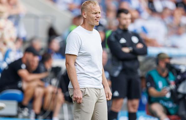 Schalke-Trainer Karel Geraerts steht gegen den 1. FC Köln vor einer schwierigen Aufgabe. 