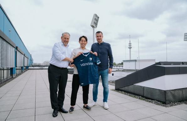 Koji Miyoshi (Mitte) ist der Deadline-Day-Neuzugang des VfL Bochum. 
