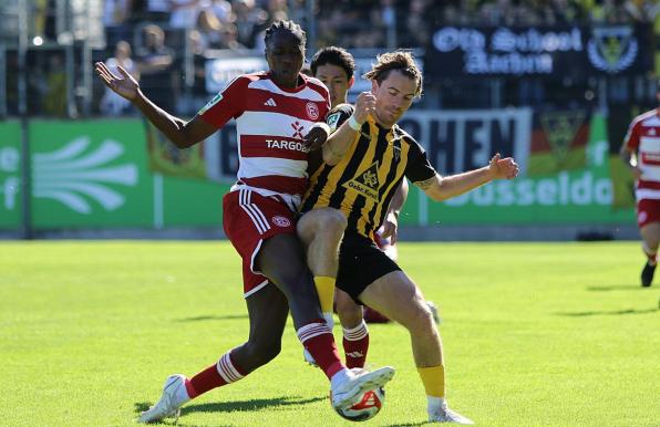 Für Hansa Rostock wird King Manu (l.) wieder auf Aachen treffen.