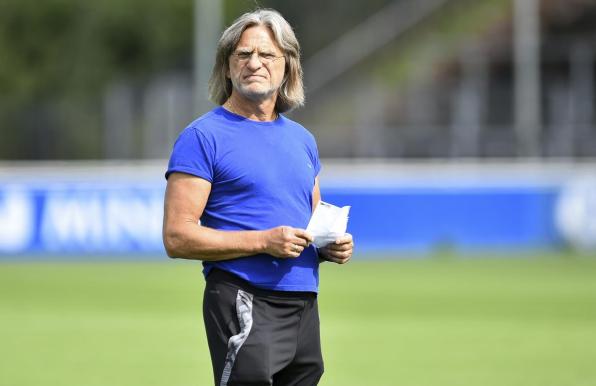 Schalkes U19-Trainer Norbert Elgert.