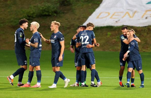 Der Wuppertaler SV besiegte Schalkes U23 mit 1:0. Torschütze: Kevin Hagemann (rechts).