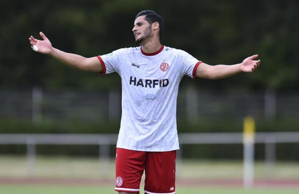 Hamdi Dahmani, einst auch Profi bei RWE, sah als Co-Trainer von Fortuna Köln die Rote Karte.