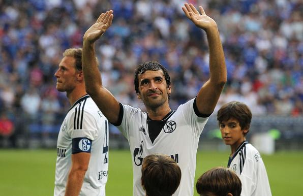 Raul stand von 2010 bis 2012 auf Schalke unter Vertrag  -seine Bilanz: 98 Pflichtspiele, 40 Tore!