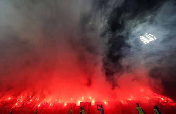 Bremens Innensenato: Neue Forderung - Punktabzug bei Pyrotechnik