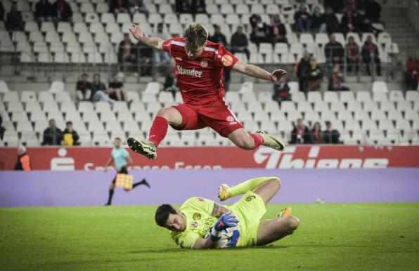 Sascha Voelcke, hier noch im RWE-Trikot. 