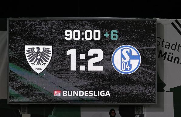 Schalke siegte in Münster 2:1. 