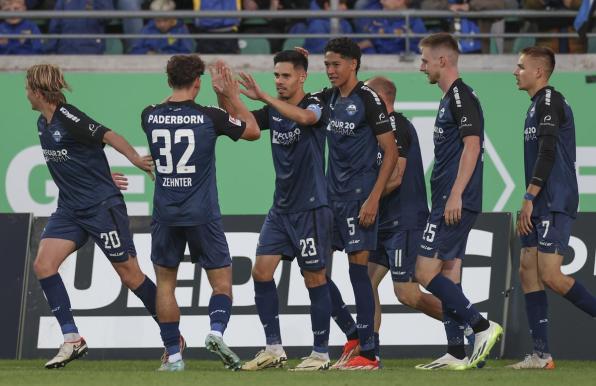 Für Felix Götze (Nr. 20) und Santiago Castaneda (5) läuft es beim SC Paderborn.