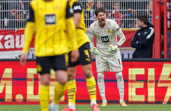 Gregor Kobel musste in Berlin zweimal hinter sich greifen.