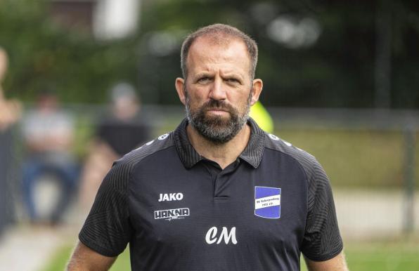 Christian Mikolajczak, Trainer des SV Scherpenberg.