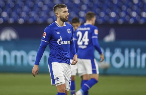 Matija Nastasic (vorne) im Trikot des FC Schalke 04.