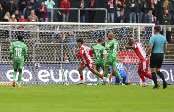 Henri Matter erzielte das 2:0 für Fortuna Köln gegen RWO.