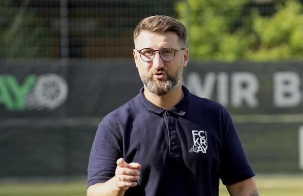 Bartosz Maslon, Trainer vom FC Kray.